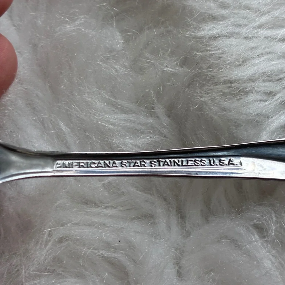 4 Vintage International Silver Americana Star Teaspoons 1950s MCM Stainless USA